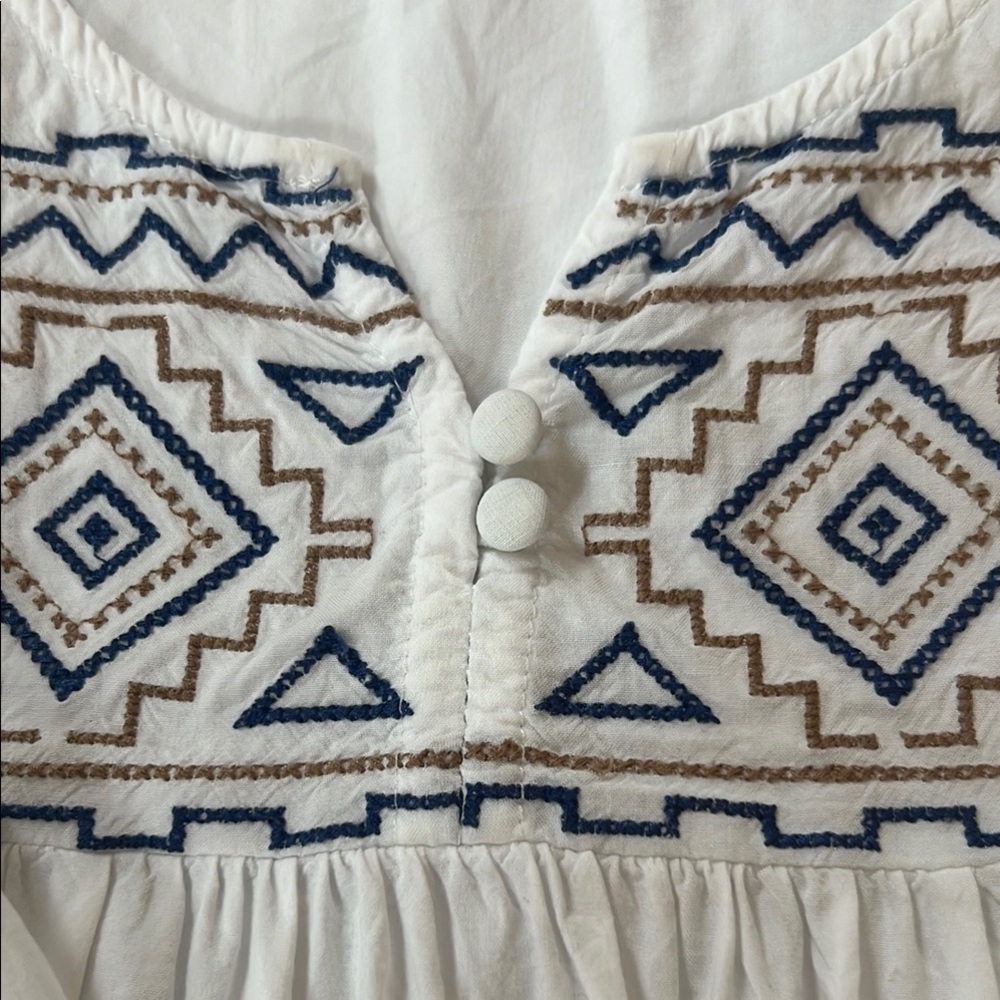 Umgee White Top with Navy Embroidery - Picture 4 of 7
